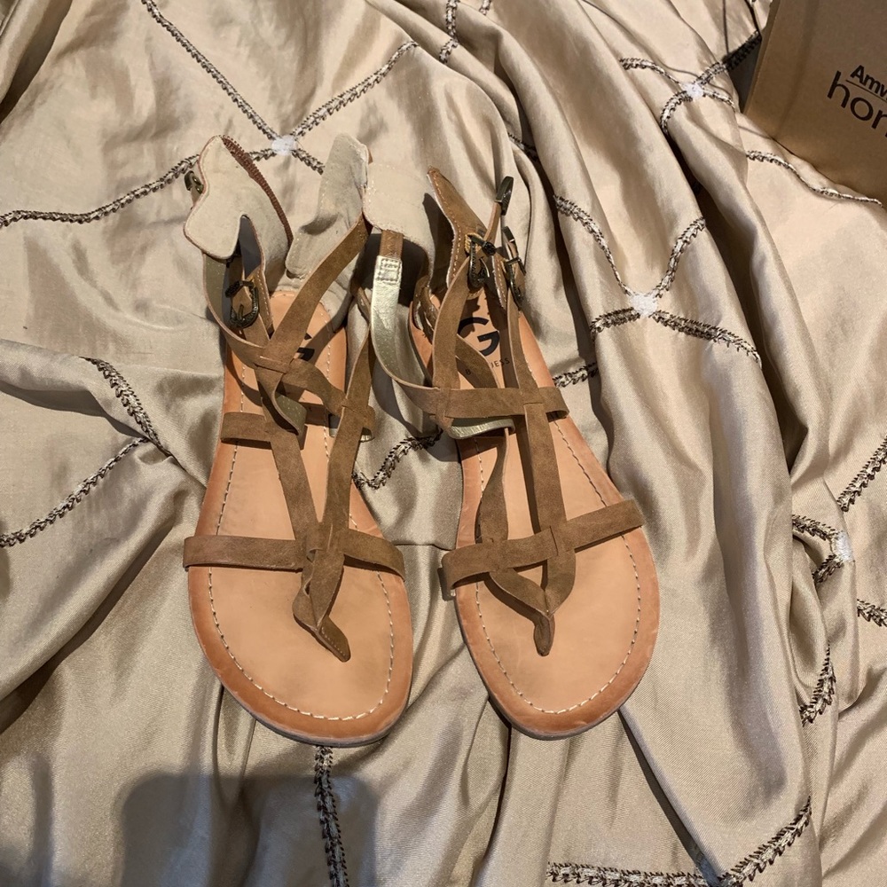Sandals - Picture 2 of 2